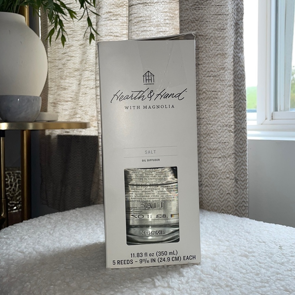 Hearth & hand with magnolia oil diffuser scent is SALT
